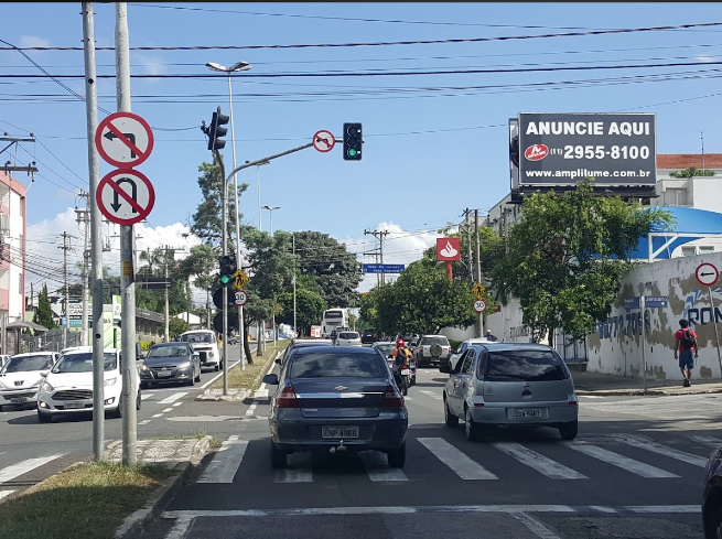Av. Comendador Pereira Inácio, 332