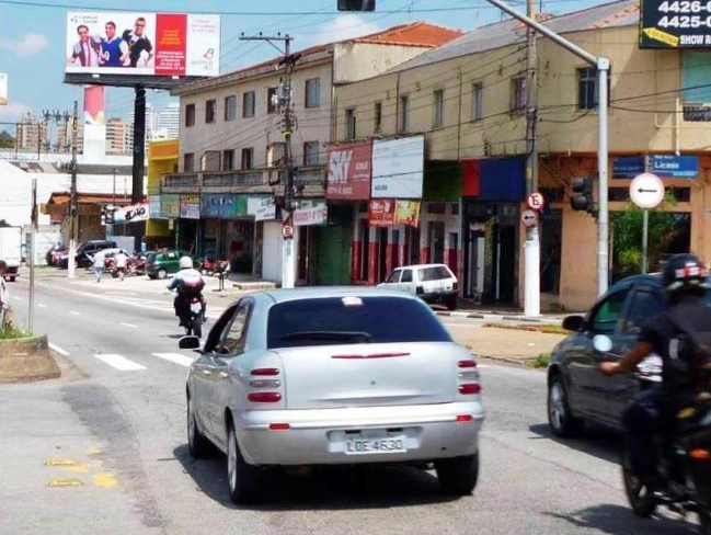 Av. Pereira Barreto, 2.290