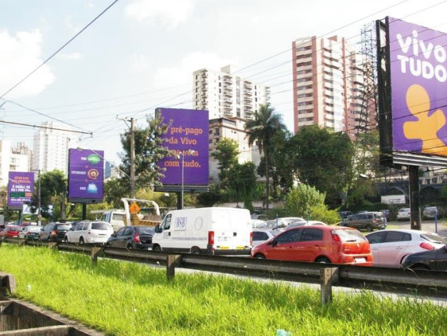 Av. Ramiro Colleone, 300 – Sequencial