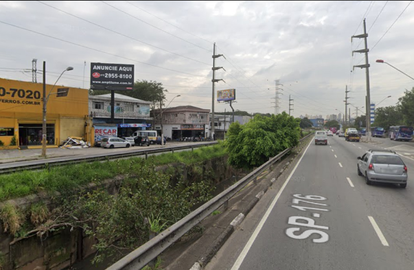Av. Corredor Abd, 200 x R. Água Branca, 124
