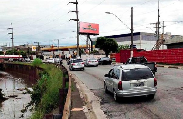 Av. Corredor Abd, 550 x R. Gal. Bertoldo Klinger, 50